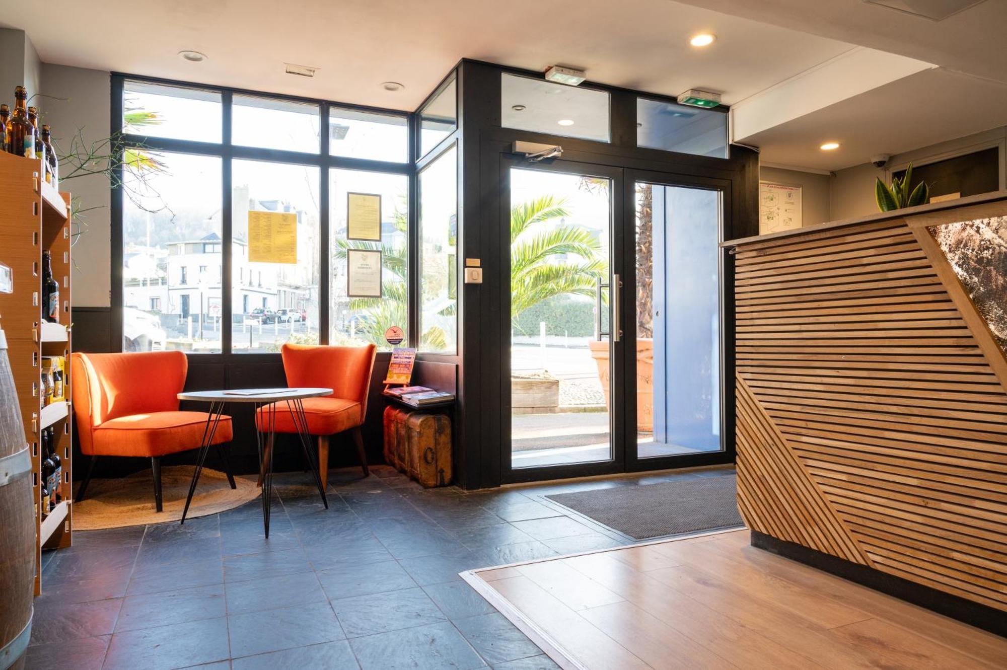 Logis Hotel - La Petite Rade El Havre Exterior foto